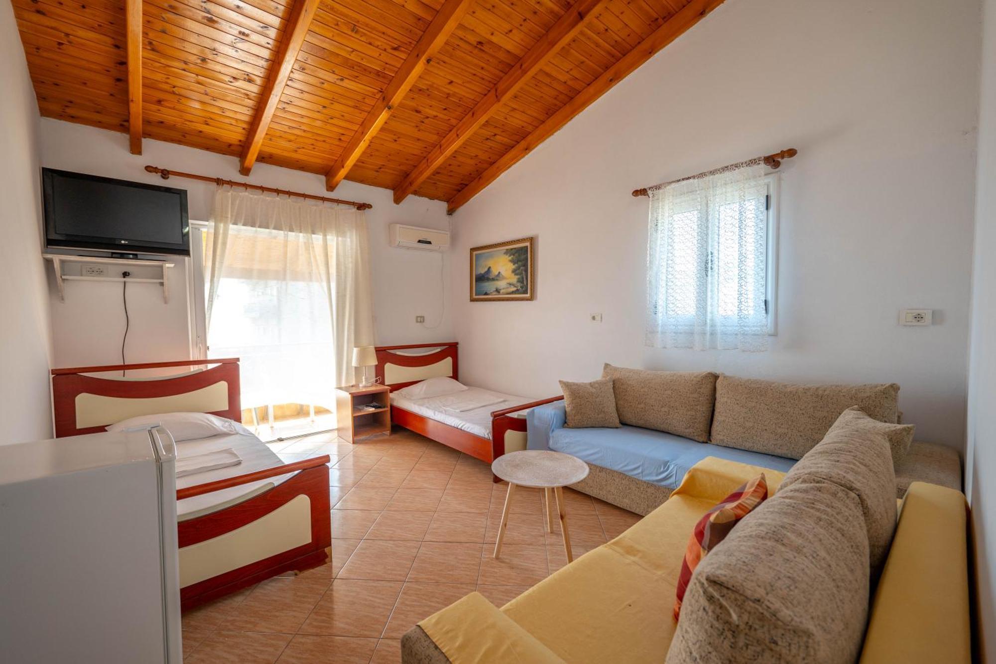Hotel Portokali هيماري المظهر الخارجي الصورة